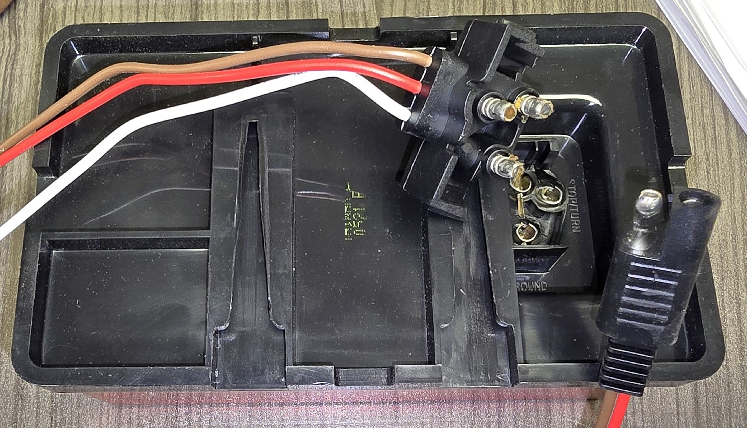 205-00161-NA ~ LED COMBINATION TAIL LIGHT LH >80" (KARAVAN)