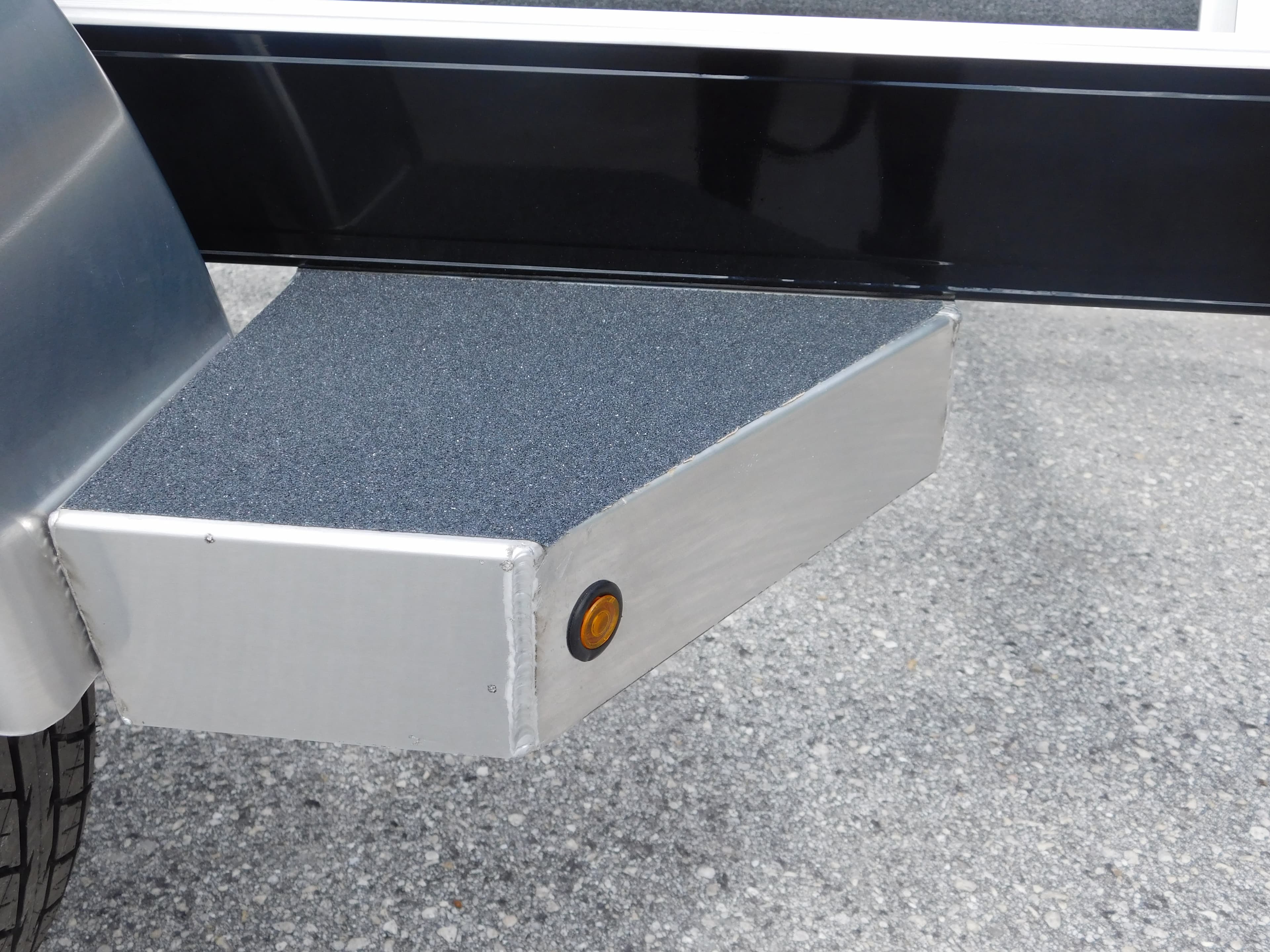 Custom Step Pads - PI4027-1 -CUST STEP W/NON SKID[RF&LR]