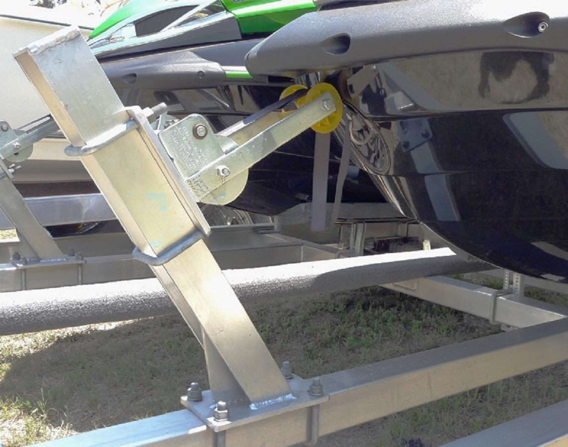 PM1005 ~ PWC WINCH W/ ARM